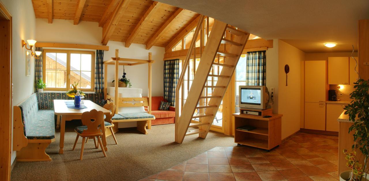 Landhaus Raich Jerzens Exteriör bild